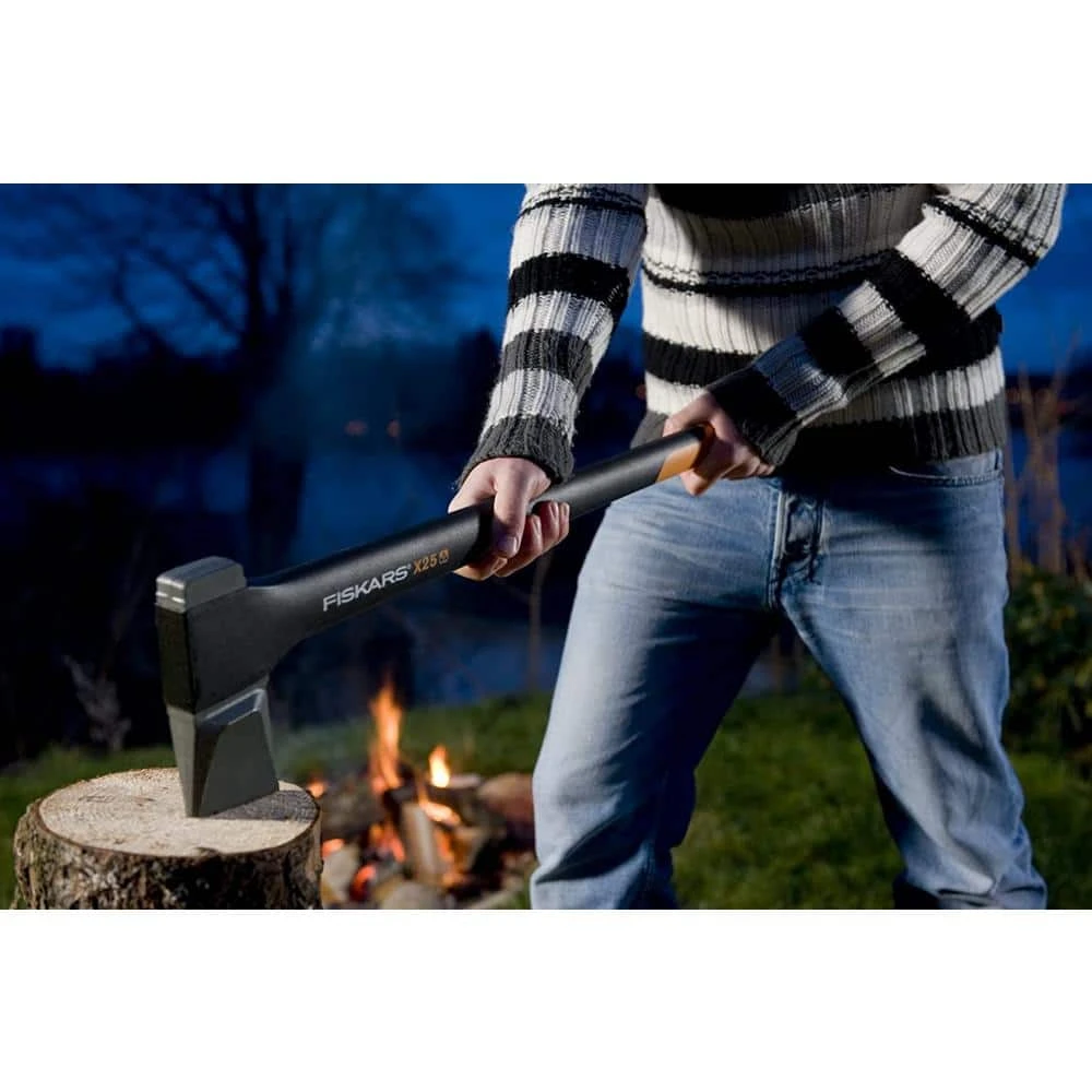 Fiskars 28 in. X25 Splitting Axe 5 Fiskars 28 in. X25 Splitting Axe - Image 5