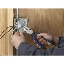 Klein Tools High Leverage Side Cutting Pliers for Heavy-Duty Cutting and 11-in-1 Magnetic Multi-Bit Screwdriver/Nut Driver Tool Set -Hand Tools Sales Store klein tools electricians tool sets m2o07103kit a0 1000