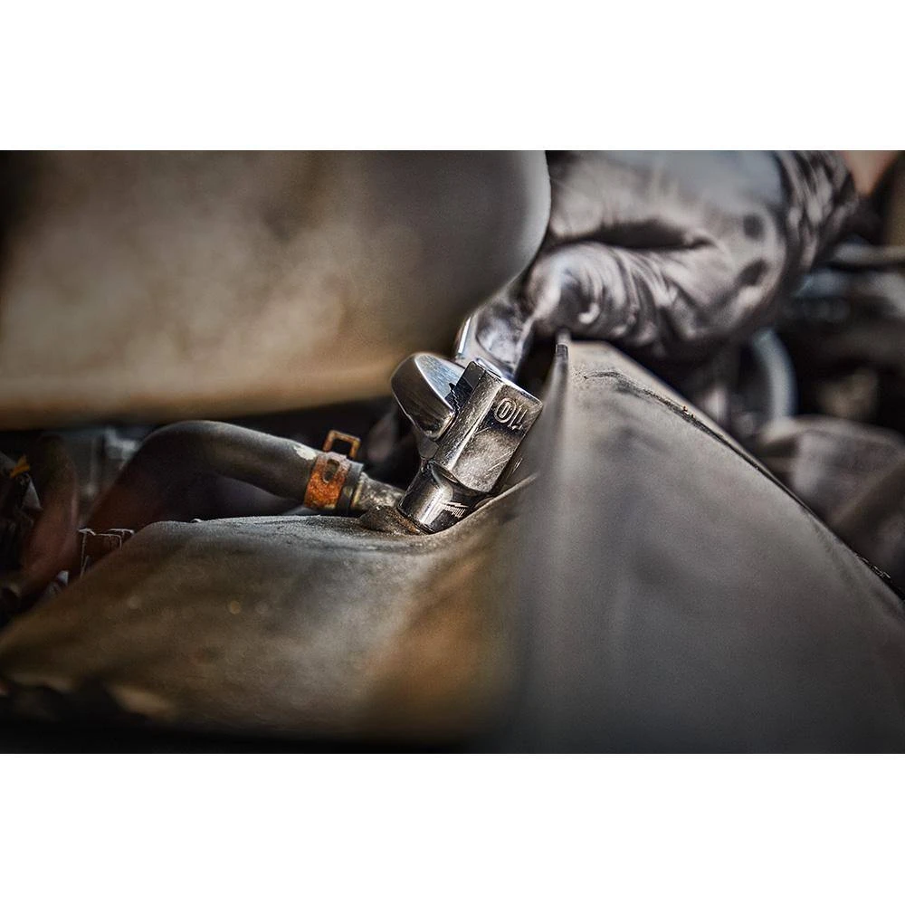 Milwaukee 3/8 in. Drive SAE Ratchet and Socket Mechanics Tool Set and SHOCKWAVE Driver Bit Set with PACKOUT Cases (128-Piece) 9 Milwaukee 3/8 in. Drive SAE Ratchet and Socket Mechanics Tool Set and SHOCKWAVE Driver Bit Set with PACKOUT Cases (128-Piece) - Image 9