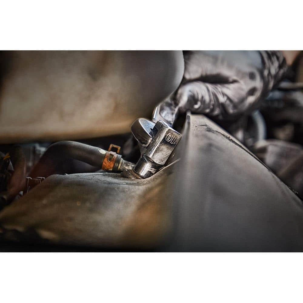 Milwaukee 3/8 in. Drive Metric Ratchet and Socket Mechanics Tool Set (32-Piece) 9 Milwaukee 3/8 in. Drive Metric Ratchet and Socket Mechanics Tool Set (32-Piece) - Image 9