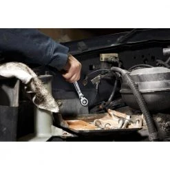 Milwaukee 144-Position Flex-Head Ratcheting Combination Wrench Set Metric with Screwdriver Set (25-Piece) -Hand Tools Sales Store milwaukee ratcheting wrenches 48 22 9513 48 22 2710 c3 1000