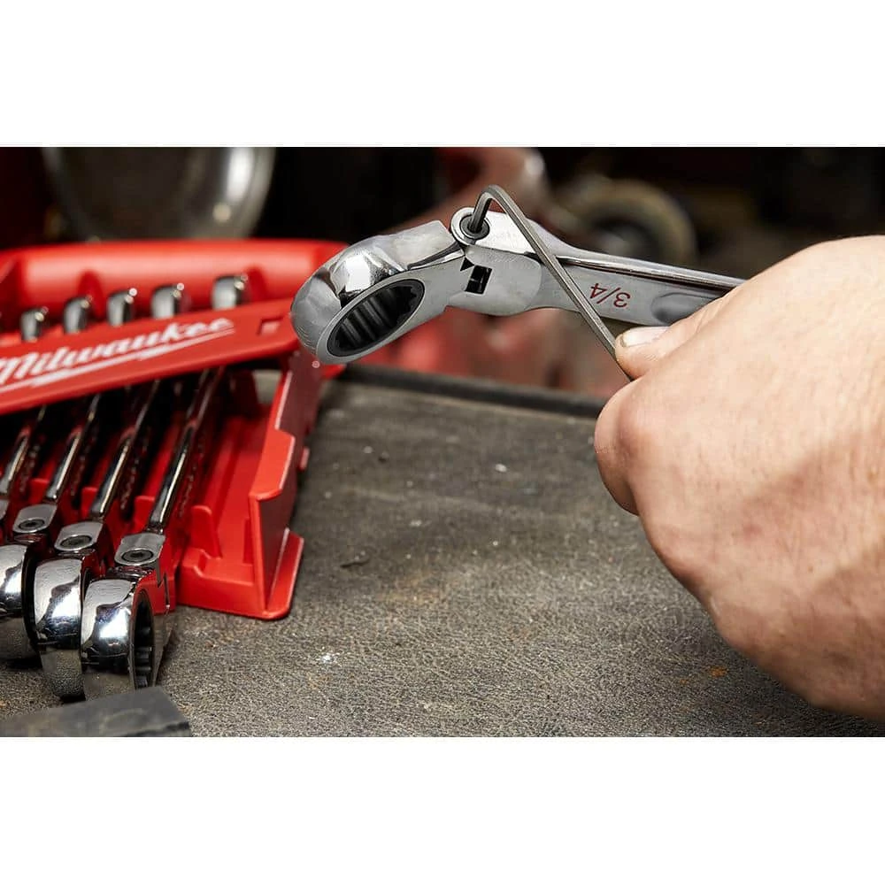 Milwaukee 144-Position Flex-Head Ratcheting Combination Wrench Set Metric (7-Piece) 8 Milwaukee 144-Position Flex-Head Ratcheting Combination Wrench Set Metric (7-Piece) - Image 8
