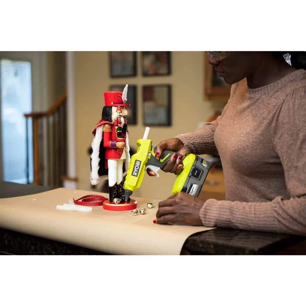 RYOBI ONE+ 18V Cordless Full Size Glue Gun (Tool-Only) with 3 General Purpose Glue Sticks 4 RYOBI ONE+ 18V Cordless Full Size Glue Gun (Tool-Only) with 3 General Purpose Glue Sticks - Image 4